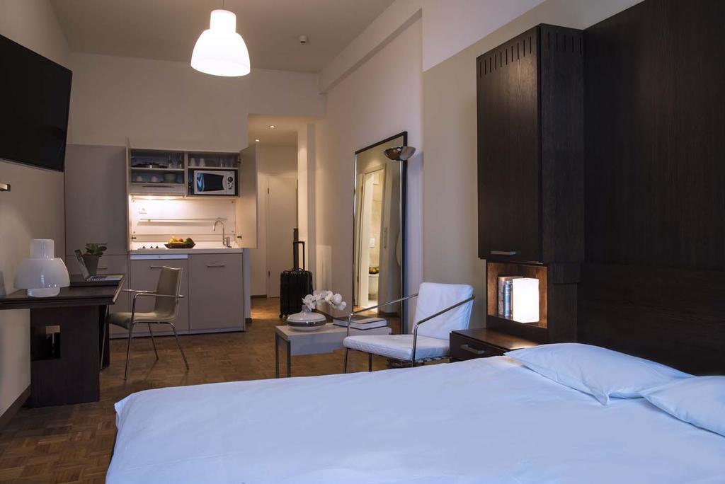 Key Inn Appart Hotel Belair Люксембург Стая снимка