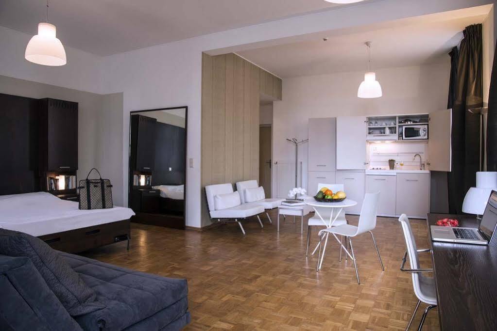 Key Inn Appart Hotel Belair Люксембург Екстериор снимка